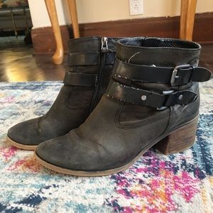 Franco Sarto heeled black booties with 2 strap buckles and side zipper